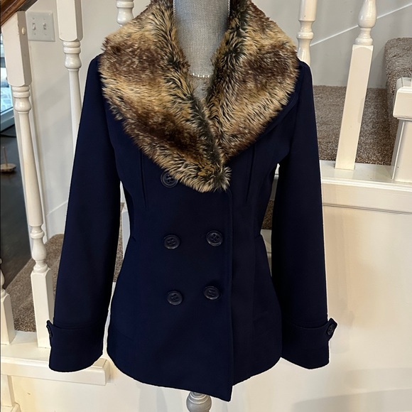 Jules and James jacket - Picture 2 of 9